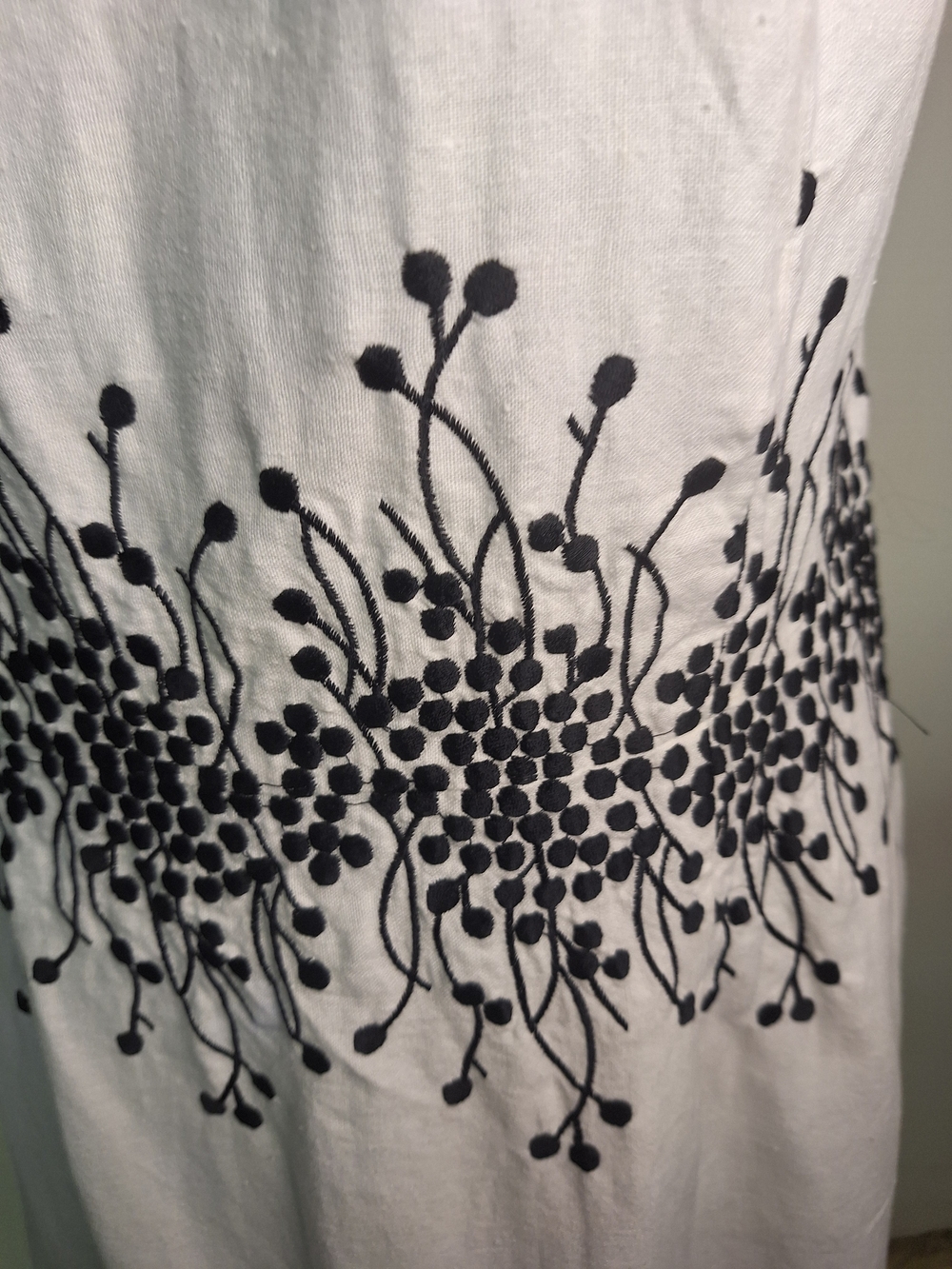 John Roberts White Linen Midi Dress W/ Black Floral, Covered Buttons Size 16